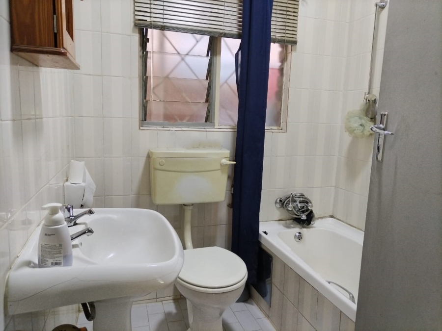 2 Bedroom Property for Sale in Rustenburg Central North West